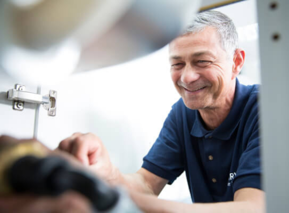 An expert engineer from Harvey Water Softeners